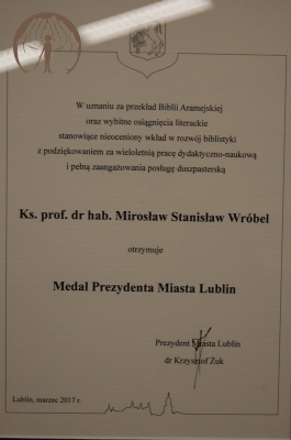 Medal od Prezydenta Miasta Lublina dla ks.prof. Mirosława Wróbla